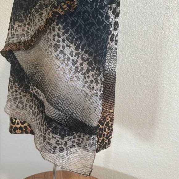 ROZ & ALI Animal Print Chiffon Blouse Sleeveless Size S - Picture 3 of 7